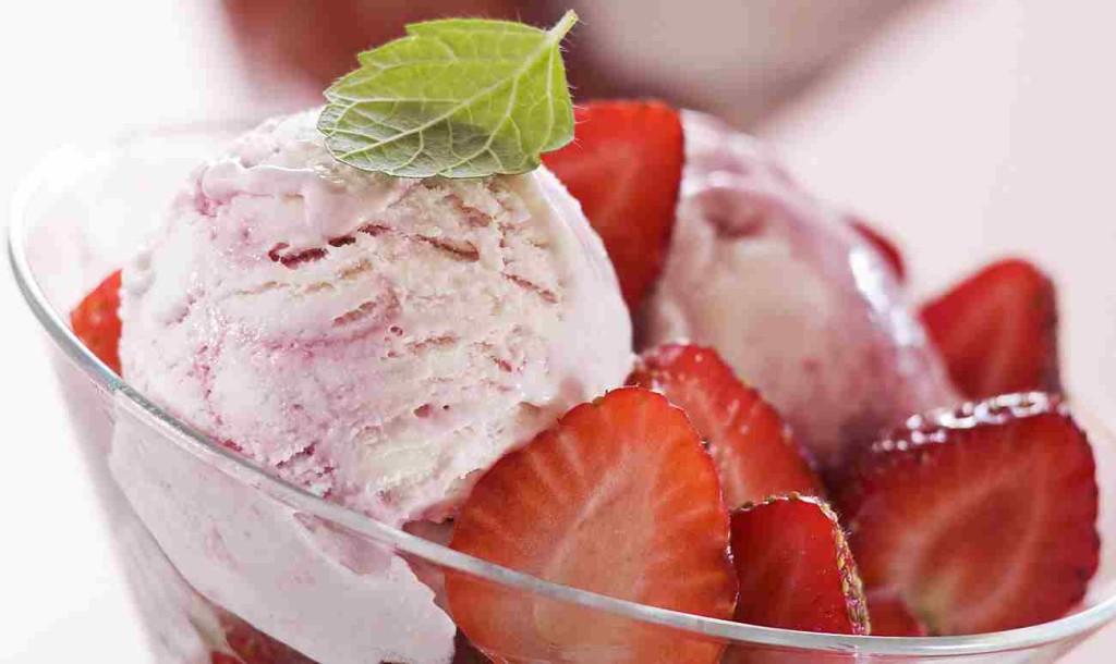 Litchi Flavoured Ice Cream_foodguruz.in